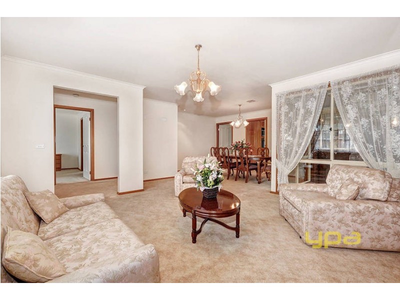 14 Mitchell Court, Taylors Lakes VIC 3038