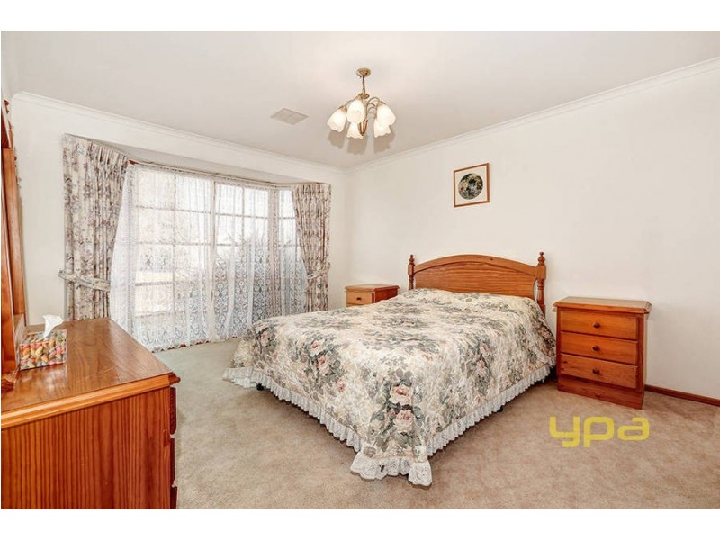 14 Mitchell Court, Taylors Lakes VIC 3038