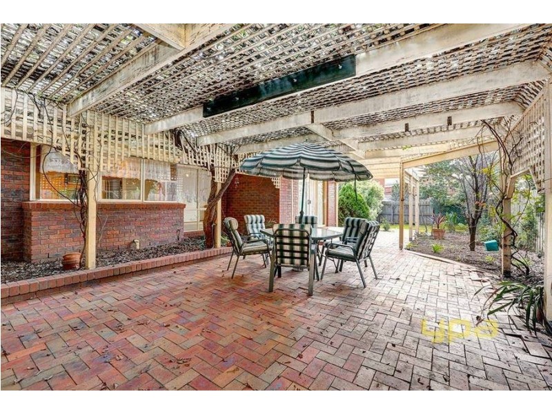 14 Mitchell Court, Taylors Lakes VIC 3038