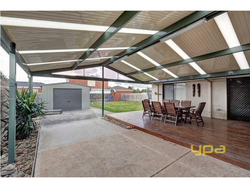 24 Pimelea Way, Hillside VIC 3037