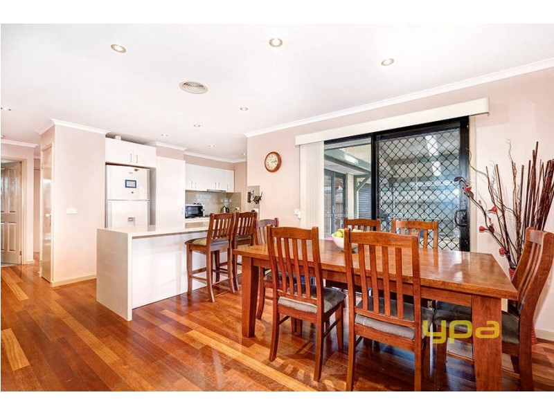 24 Pimelea Way, Hillside VIC 3037