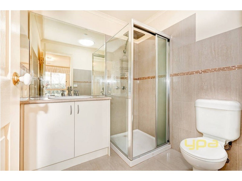 1/3 Padula Court, Hillside VIC 3037