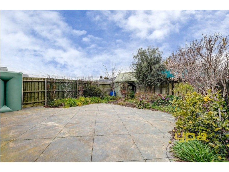 1/3 Padula Court, Hillside VIC 3037