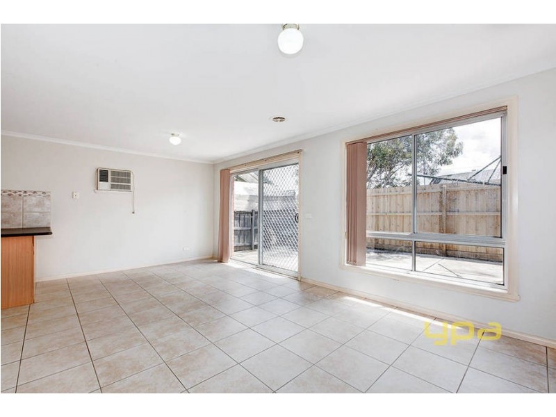 4/21 Patonga Drive, Delahey VIC 3037