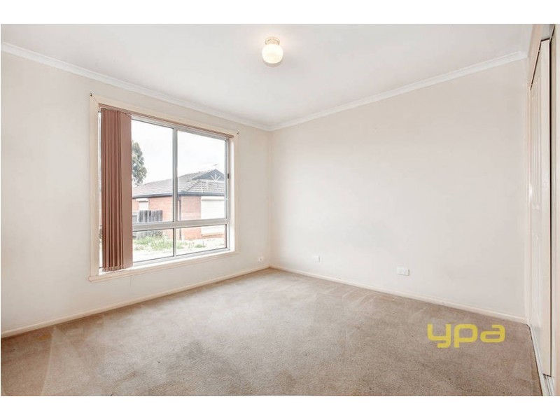 4/21 Patonga Drive, Delahey VIC 3037