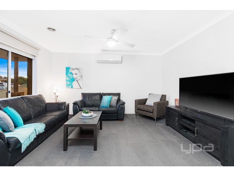 29 Santolin Drive, Hillside VIC 3037