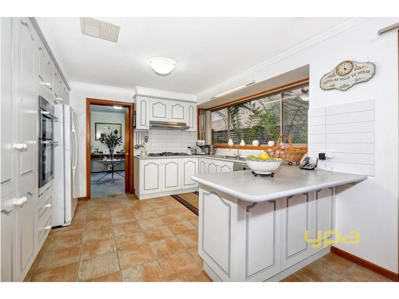 13 Ketwick Court, Sydenham VIC 3037