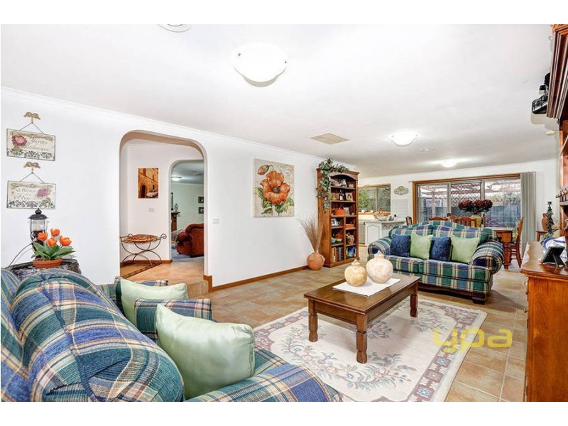 13 Ketwick Court, Sydenham VIC 3037