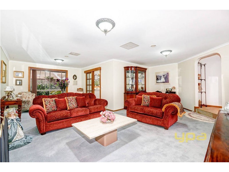 13 Ketwick Court, Sydenham VIC 3037