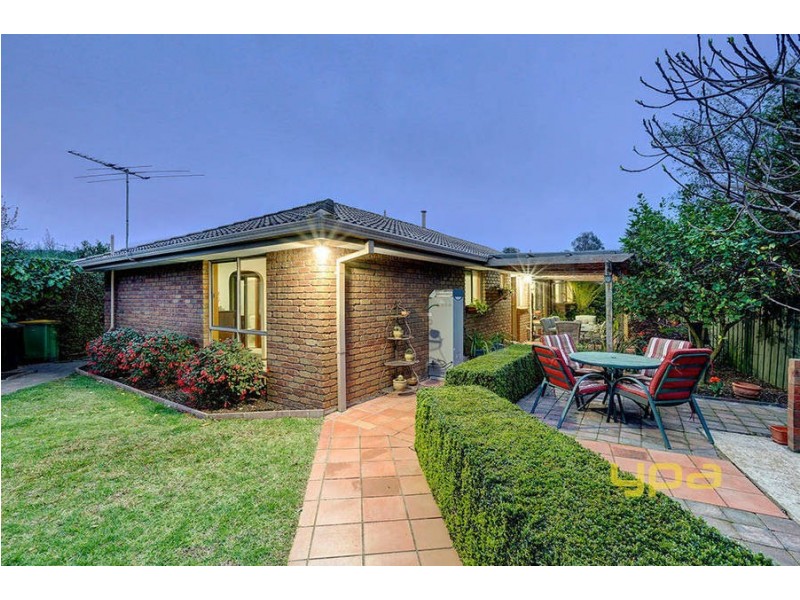 13 Ketwick Court, Sydenham VIC 3037