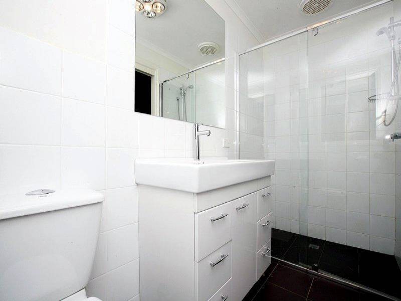 3 Brogil Walk, Sydenham VIC 3037