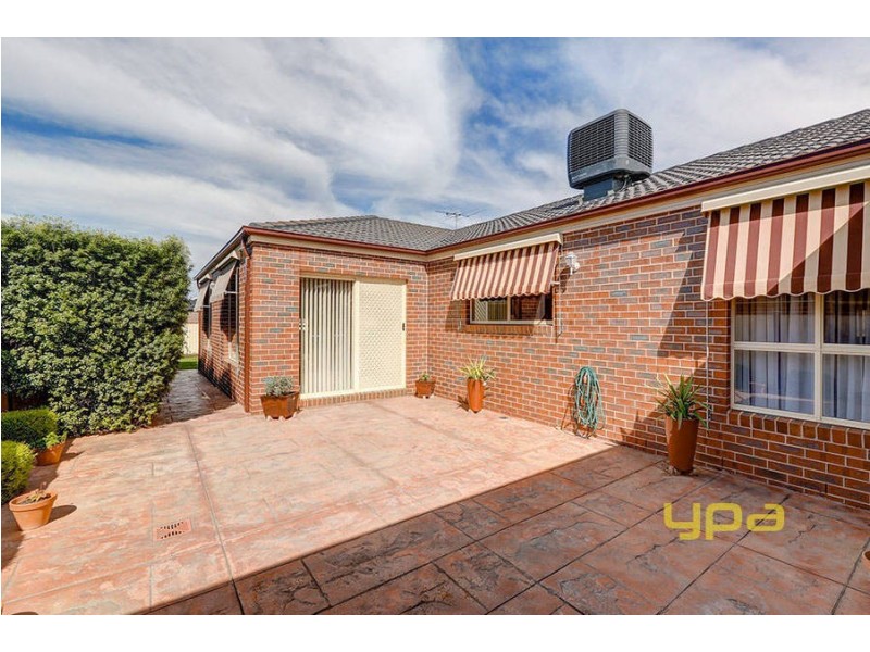 5 Edward Court, Taylors Hill VIC 3037