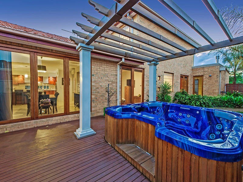 38 Nicholson Terrace, Taylors Hill VIC 3037