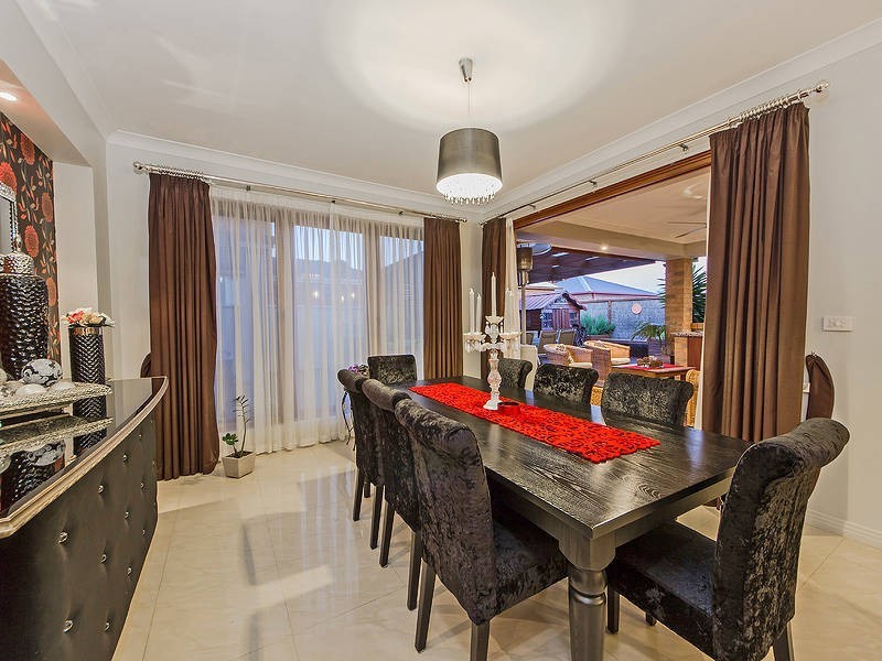 38 Nicholson Terrace, Taylors Hill VIC 3037