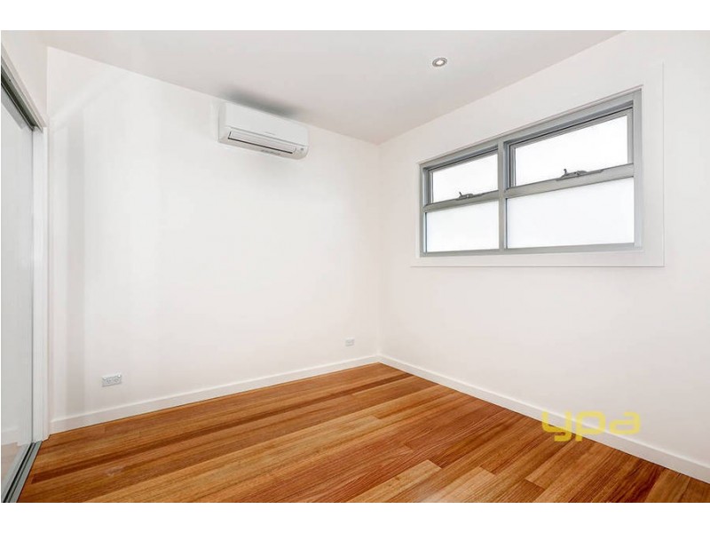 2/53 Errington Road, St Albans VIC 3021