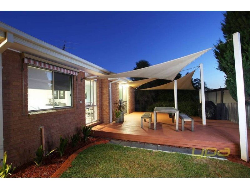 52 Wattle Valley Drive, Hillside VIC 3037