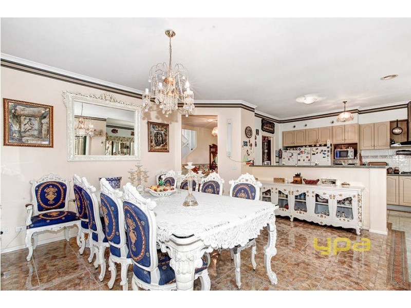 4 Daws Court, Taylors Lakes VIC 3038