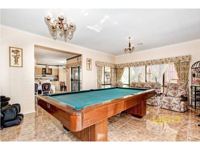 4 Daws Court, Taylors Lakes VIC 3038