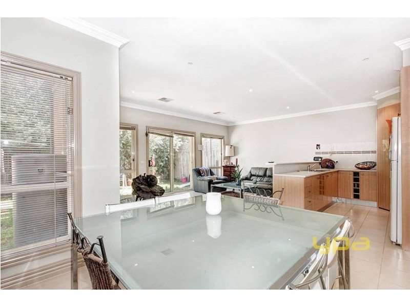 5/6 Lorraine Court, Hillside VIC 3037