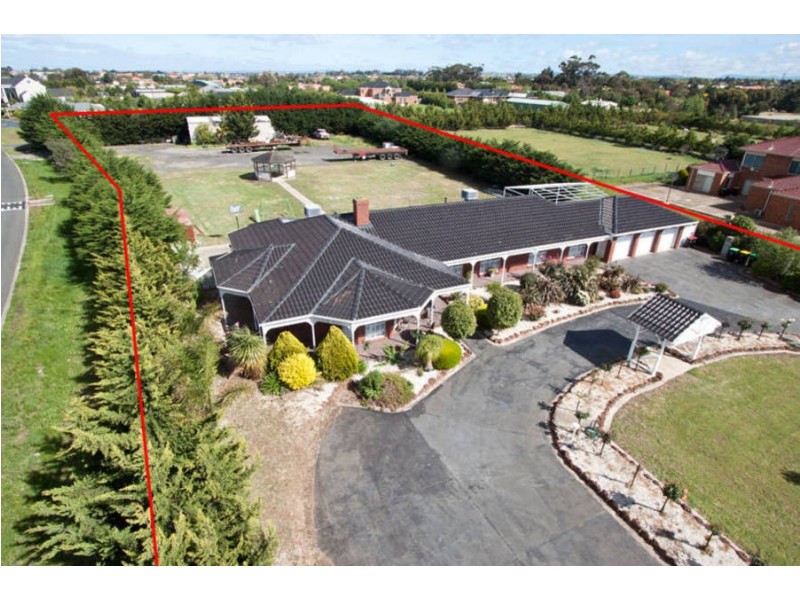 28 Gourlay Road, Hillside VIC 3037