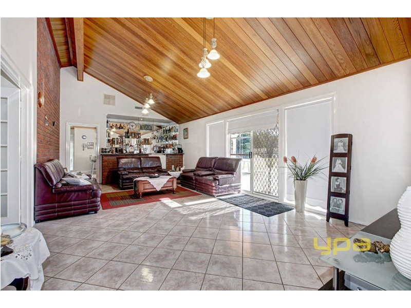 28 Gourlay Road, Hillside VIC 3037