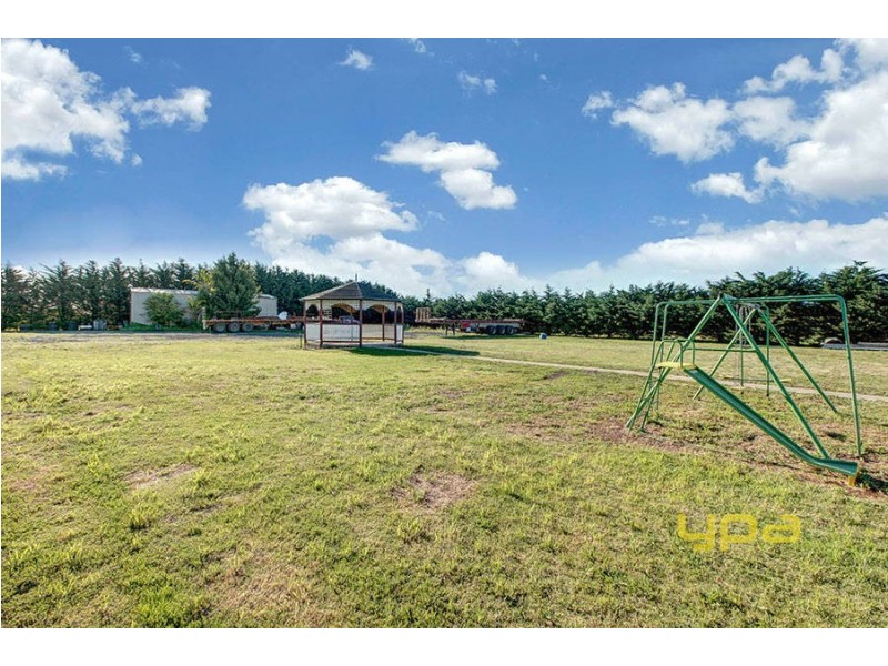 28 Gourlay Road, Hillside VIC 3037