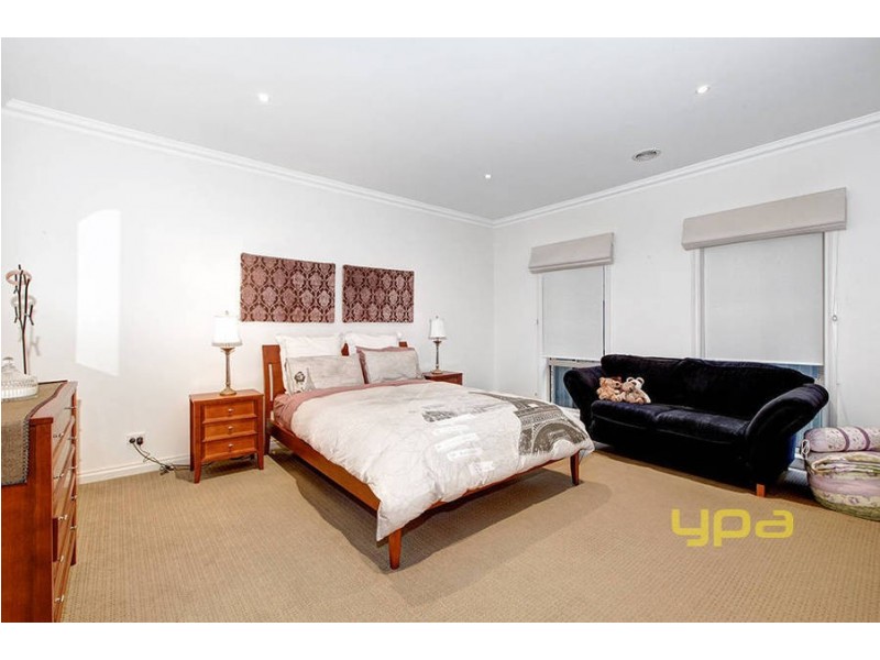 63 Banchory Avenue, Hillside VIC 3037