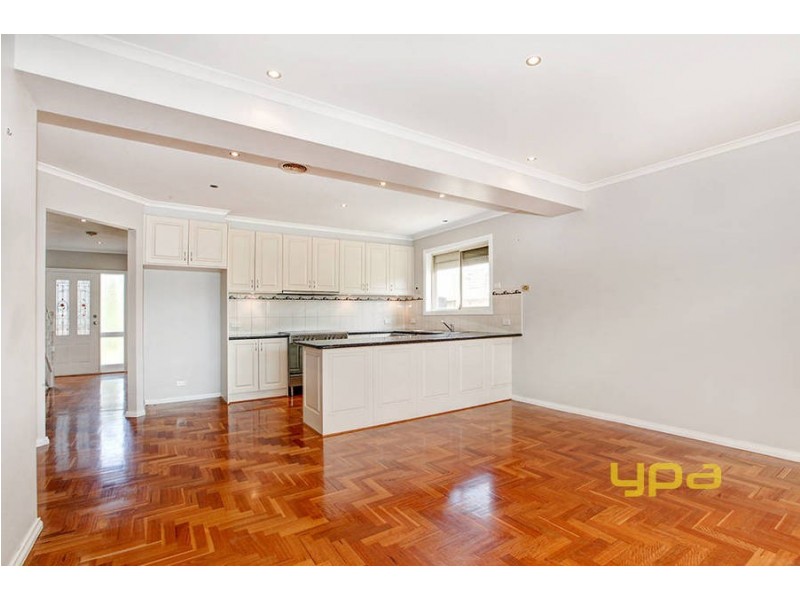 1 Reedy Walk, Taylors Hill VIC 3037