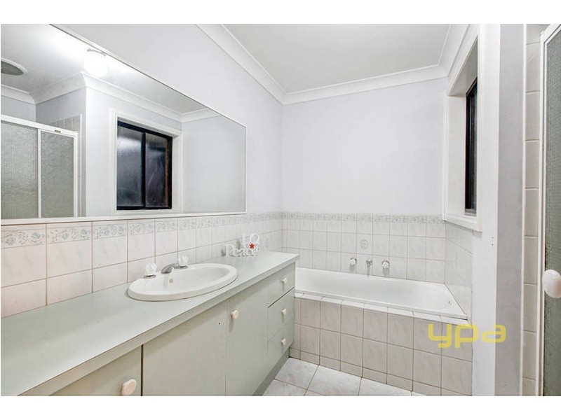 5 Wallace Street, Delahey VIC 3037