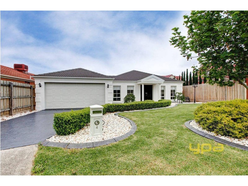 4 Park Road, Hillside VIC 3037