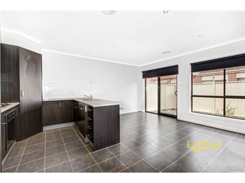 6 David Circuit, Hillside VIC 3037