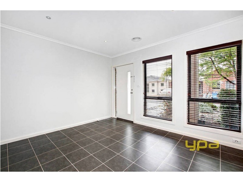 6 David Circuit, Hillside VIC 3037