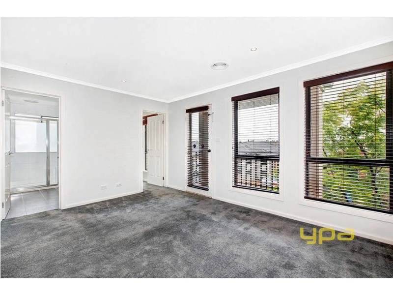 6 David Circuit, Hillside VIC 3037