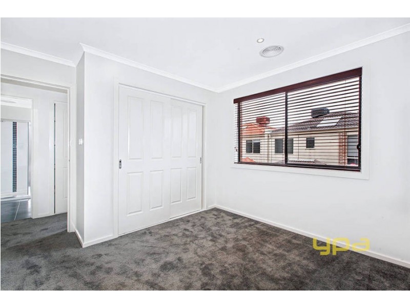 6 David Circuit, Hillside VIC 3037