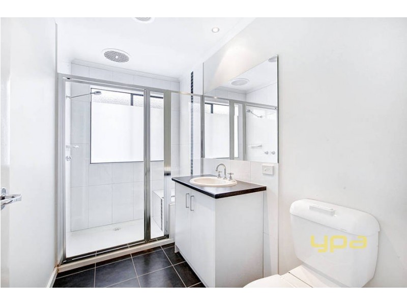 6 David Circuit, Hillside VIC 3037