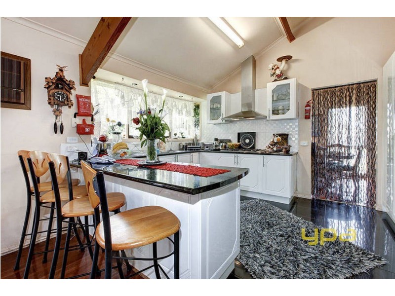 28 Morcambe Crescent, Keilor Downs VIC 3038