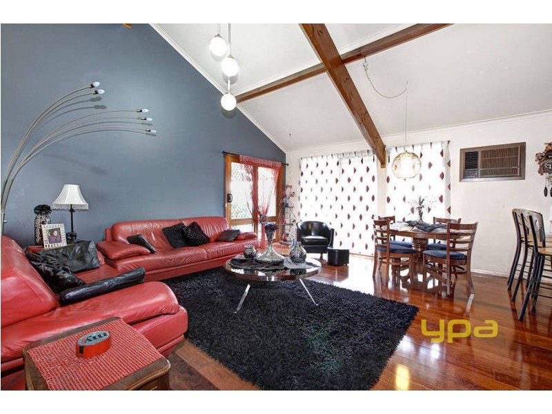 28 Morcambe Crescent, Keilor Downs VIC 3038