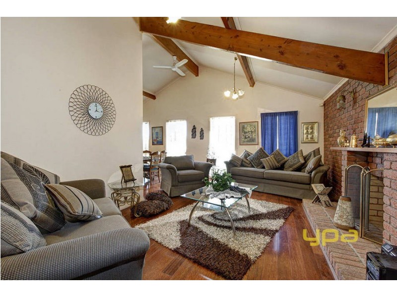 28 Morcambe Crescent, Keilor Downs VIC 3038