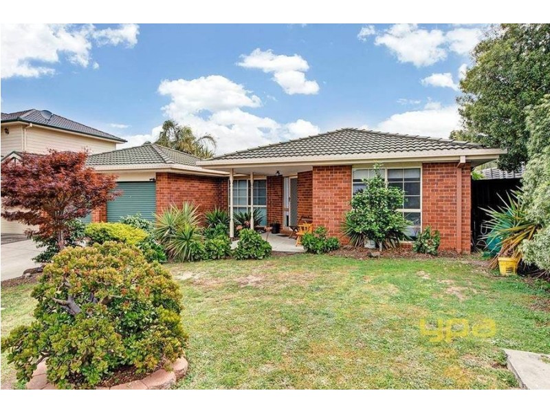 8 Tarquin Place, Hillside VIC 3037