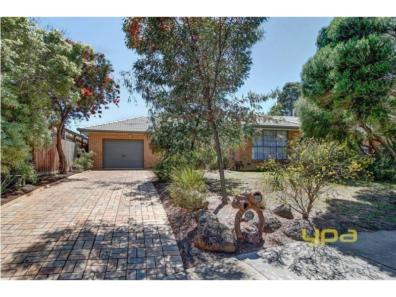 14 Belair Court, Taylors Lakes VIC 3038