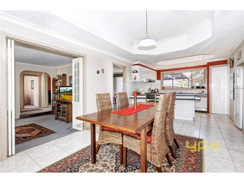 14 Belair Court, Taylors Lakes VIC 3038