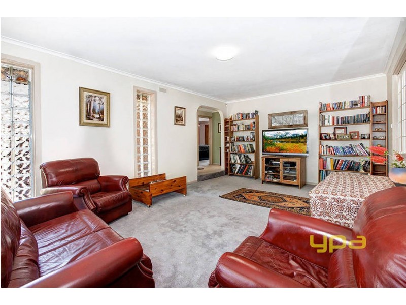 14 Belair Court, Taylors Lakes VIC 3038