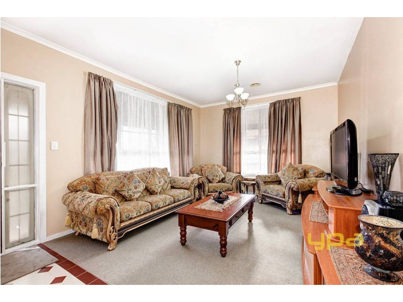 24 Rye Court, Delahey VIC 3037