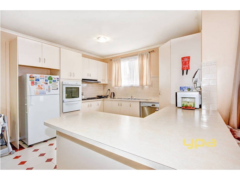 24 Rye Court, Delahey VIC 3037