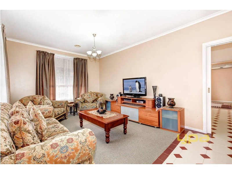 24 Rye Court, Delahey VIC 3037