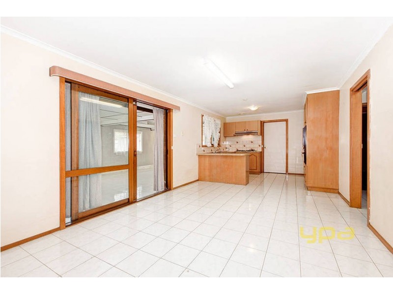 3 Lionheart Avenue, Taylors Lakes VIC 3038