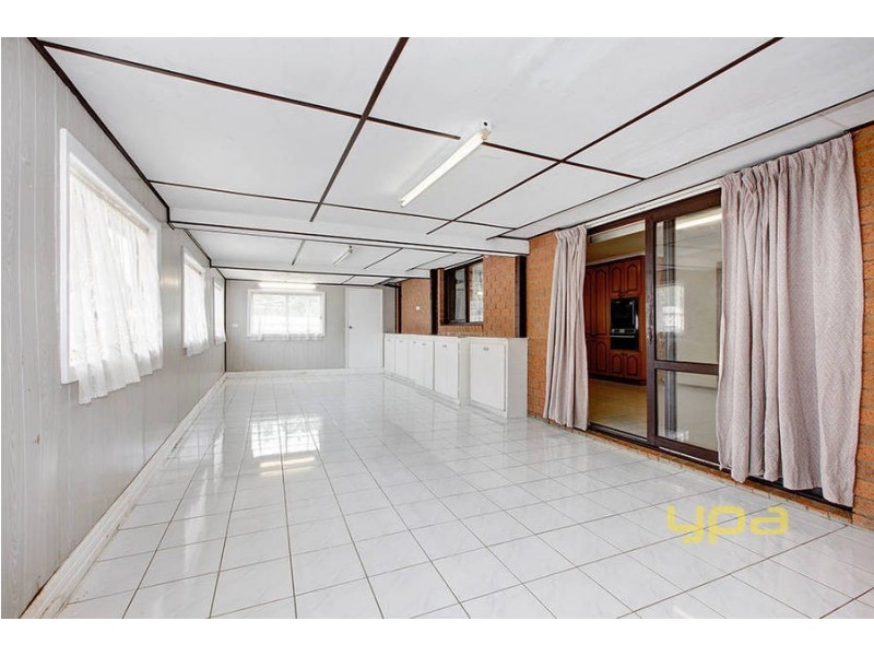 3 Lionheart Avenue, Taylors Lakes VIC 3038