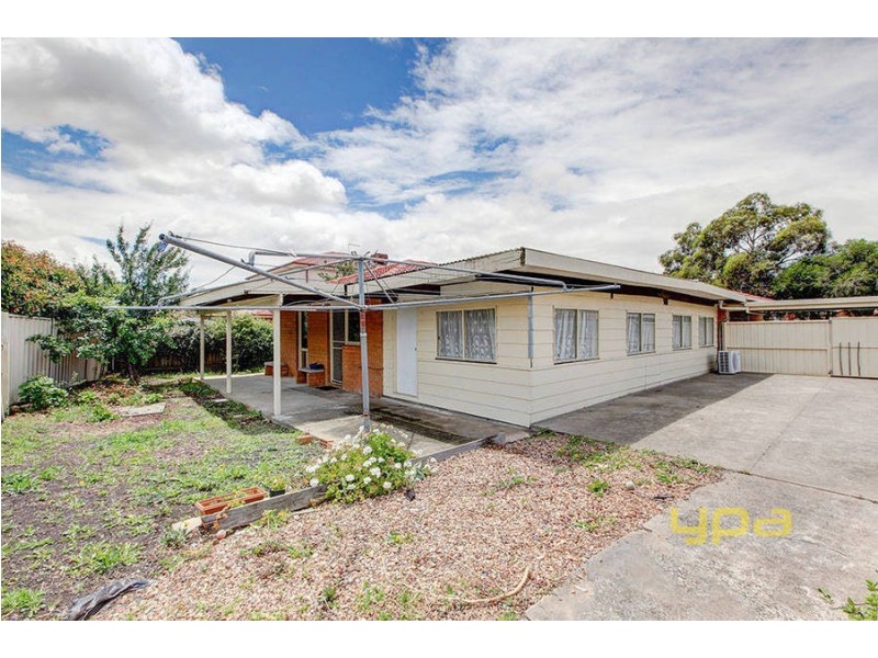 3 Lionheart Avenue, Taylors Lakes VIC 3038
