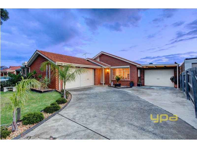10 Doran Walk, Delahey VIC 3037