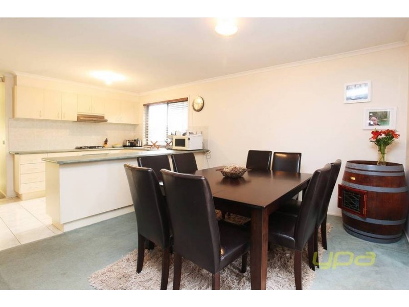25 Pimelea Way, Hillside VIC 3037